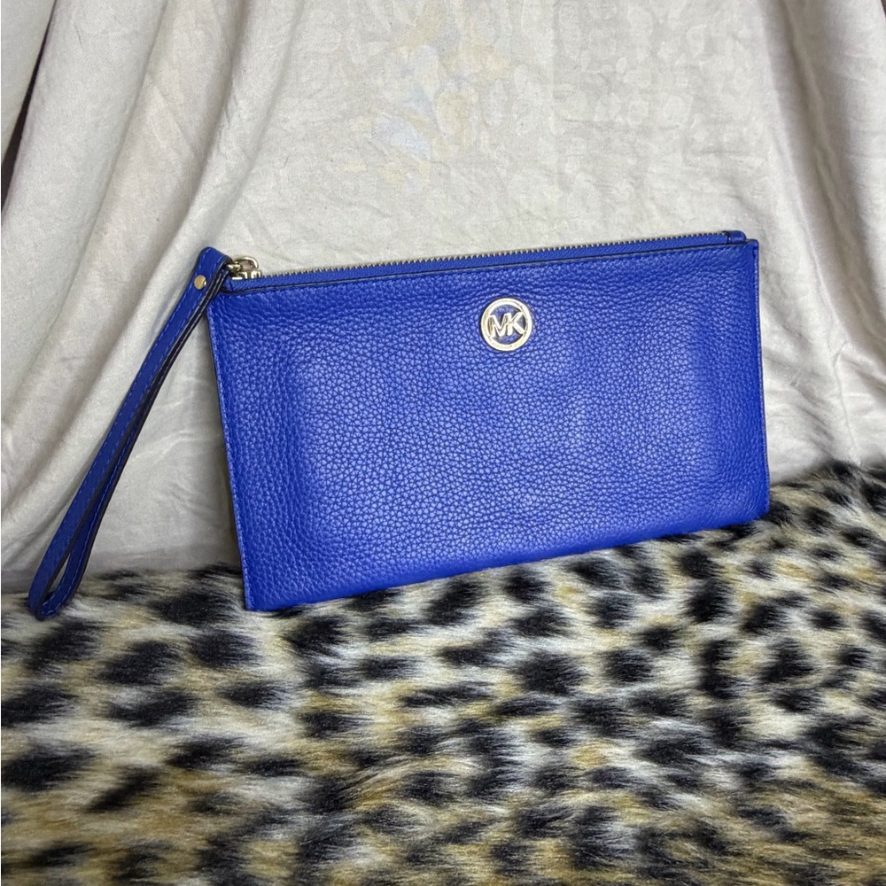 Michael Kors Cobalt Blue Pebbled Leather Wristlet Clutch
